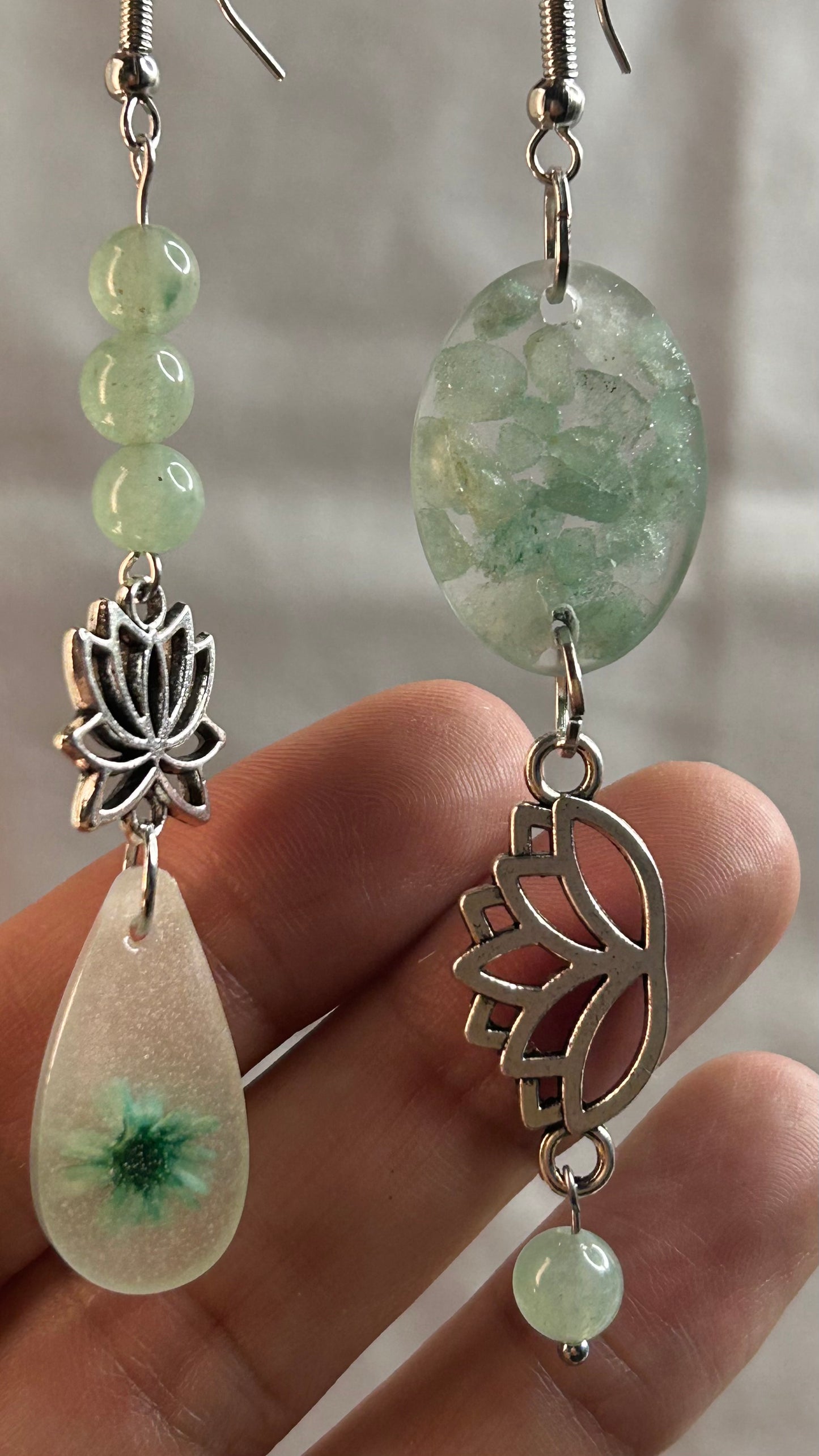 Boucles d’oreilles “Lotus Vert” – Harmonie naturelle & douceur spirituelle