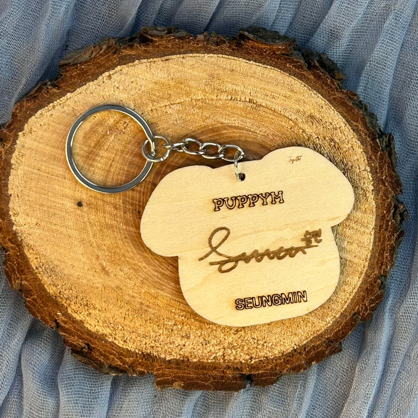 Collection SKZOO – Porte-clés en bois gravé