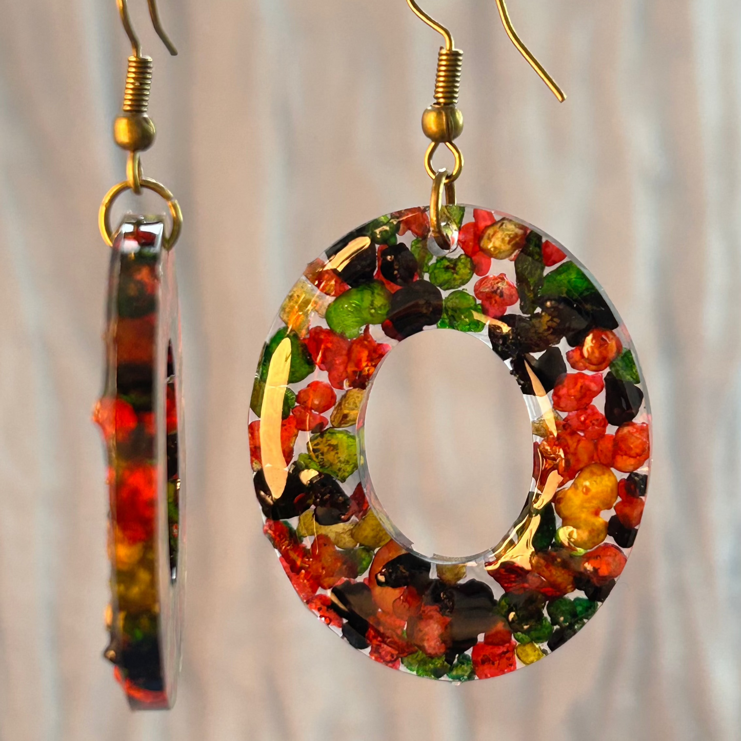 Pendentif ésotérique avec encens de chance – Bijou porte-bonheur en résine fait main