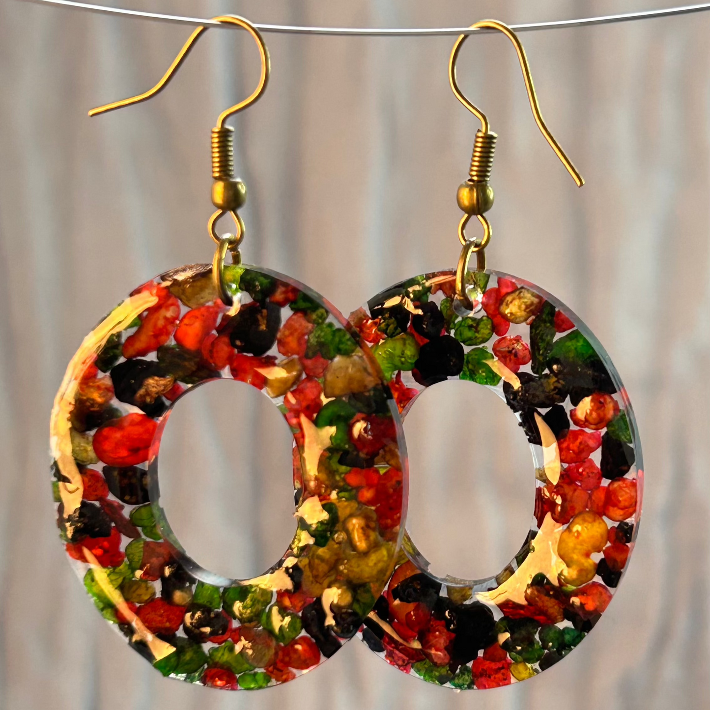 Pendentif ésotérique avec encens de chance – Bijou porte-bonheur en résine fait main