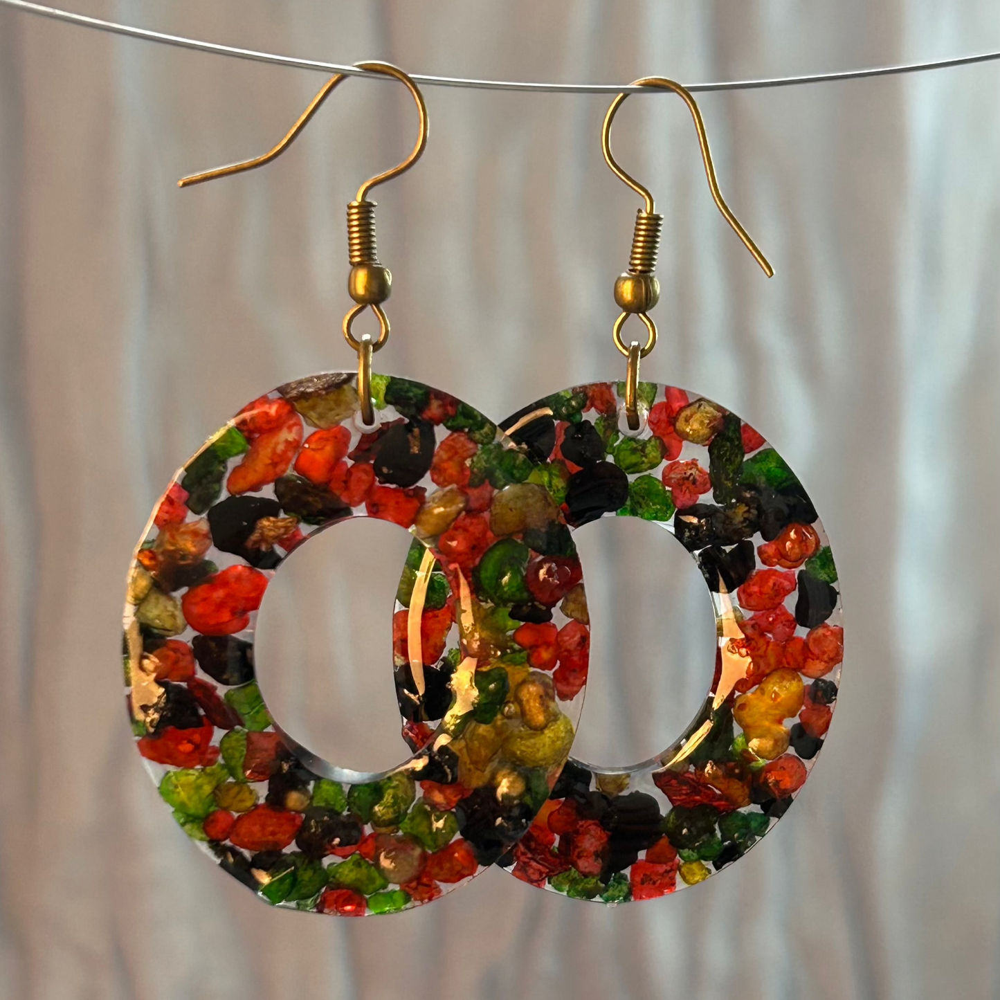 Pendentif ésotérique avec encens de chance – Bijou porte-bonheur en résine fait main