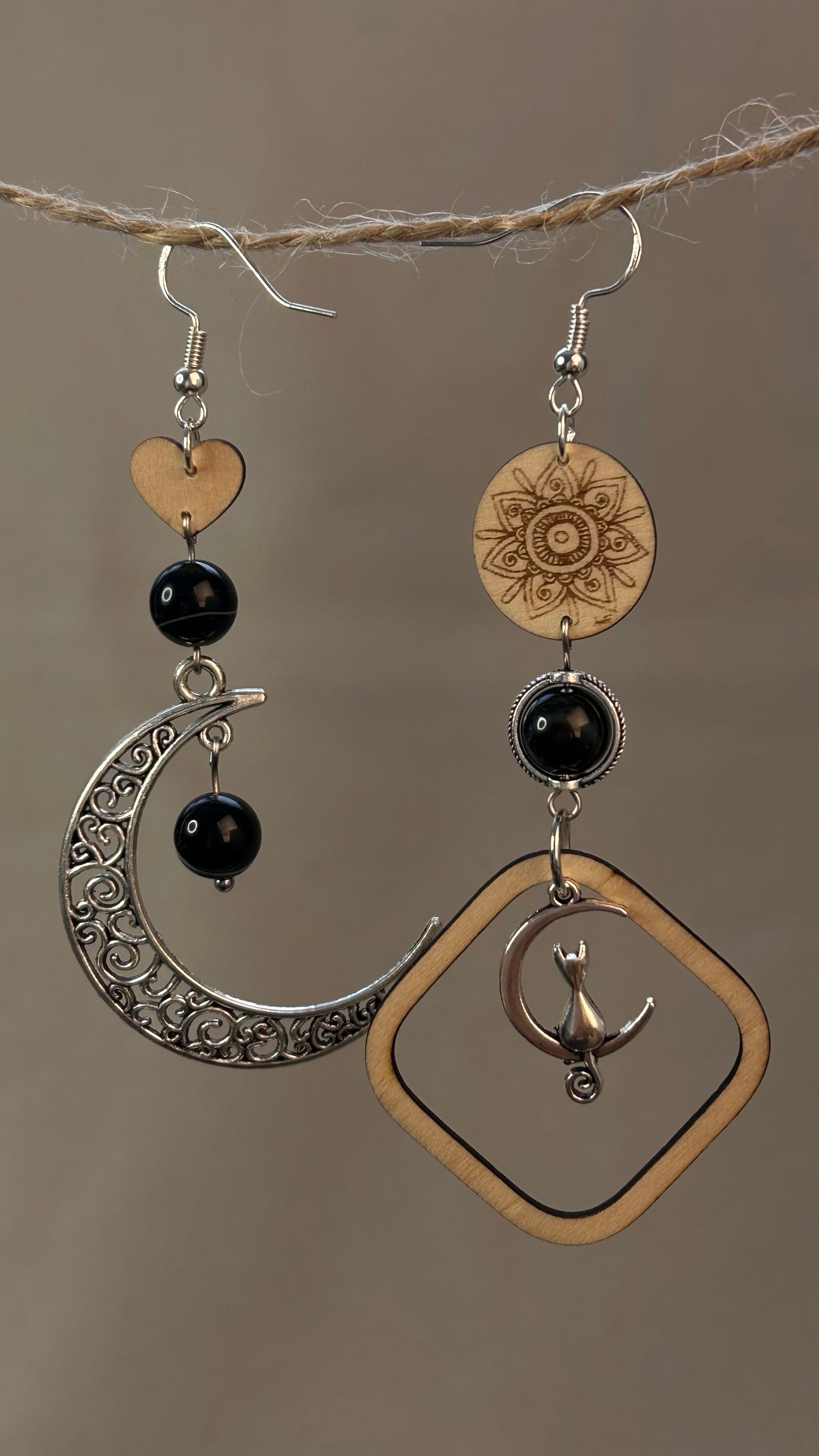 Boucles d’oreilles “Lune et Félin Mystique”