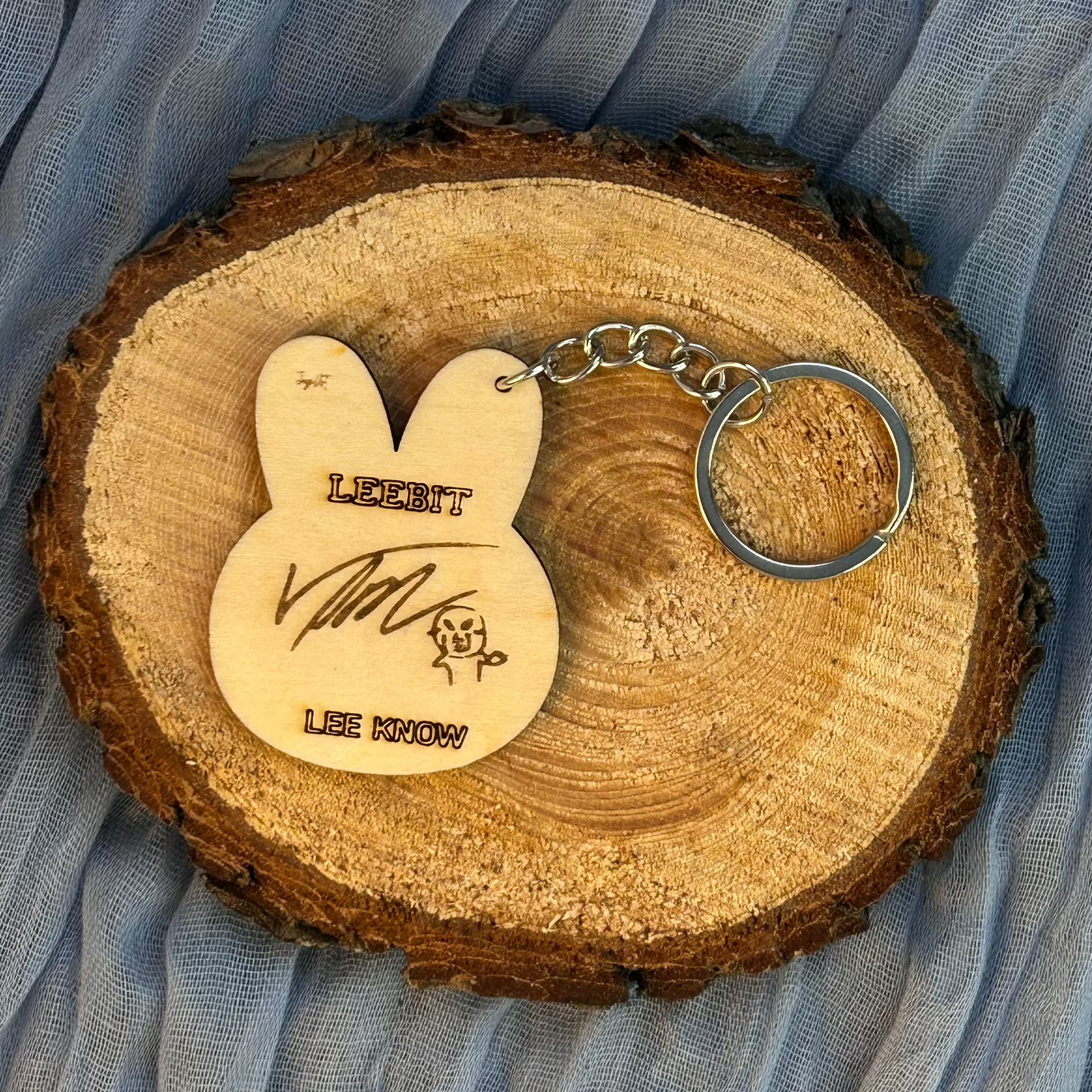 Collection SKZOO – Porte-clés en bois gravé